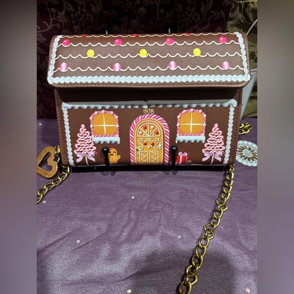 Betsey Johnson Gingerbread House Design Brown Cross Bag With Charm - Picture 1 of 6